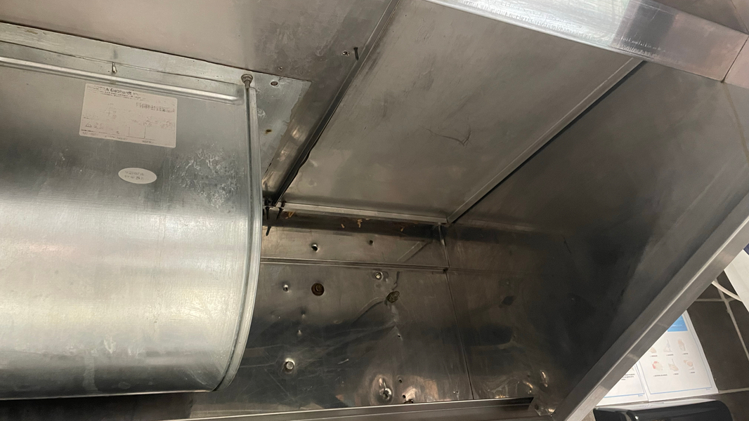 Photo de couverture de Empire nettoyage hotte